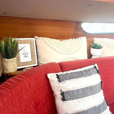 On - Sailboat Lisbona