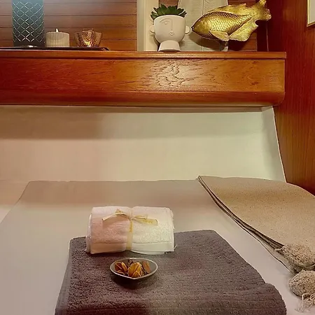 On - Sailboat Πλωτό κατάλυμα Lisboa